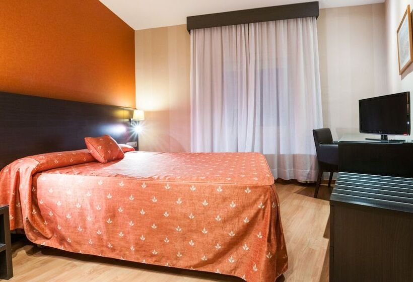 Номер Стандарт, Casanova