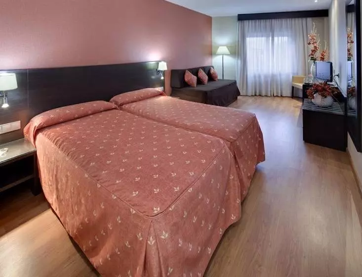 Quarto Triplo Estandar, Casanova