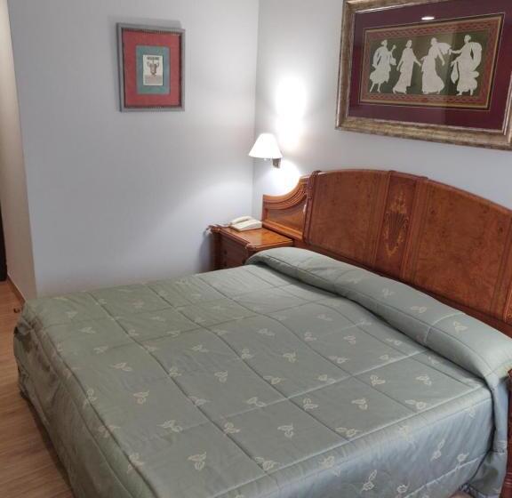 اتاق استاندارد با وان آب گرم, Chef Rivera