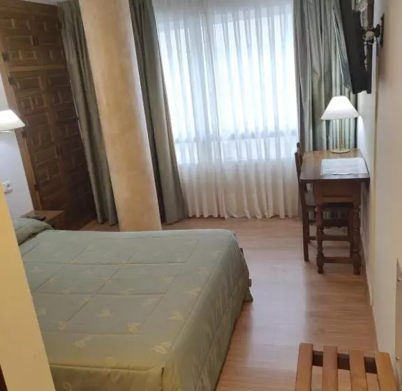Classic Værelse, Chef Rivera