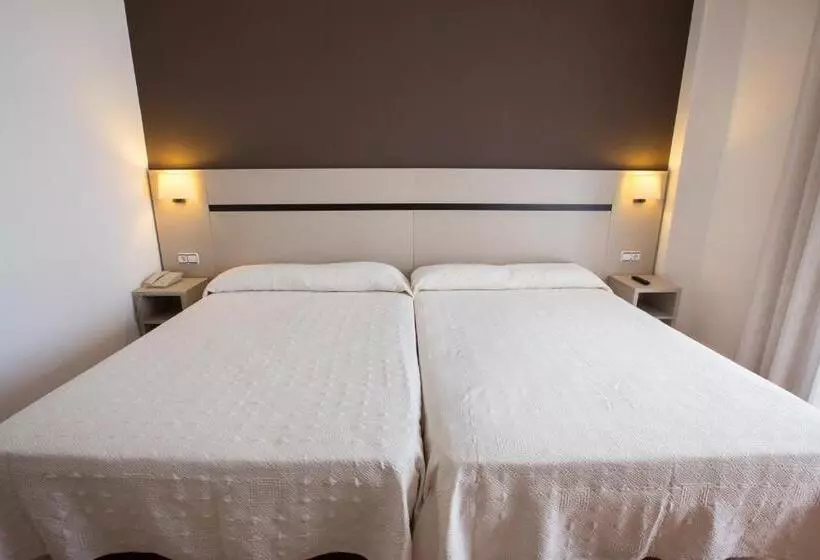 Chambre Standard Individuelle, Costa Brava