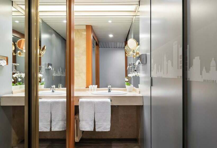 اتاق استاندارد, Exe Coruna