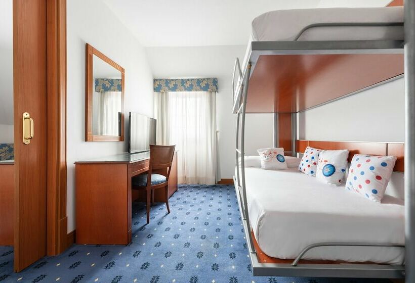 اتاق خانوادگی, Exe Coruna