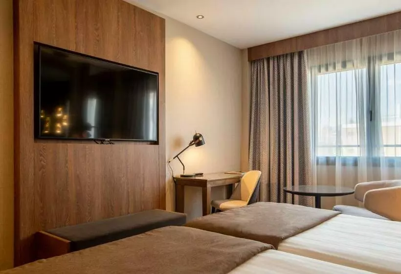 Chambre Standard, Granada Center