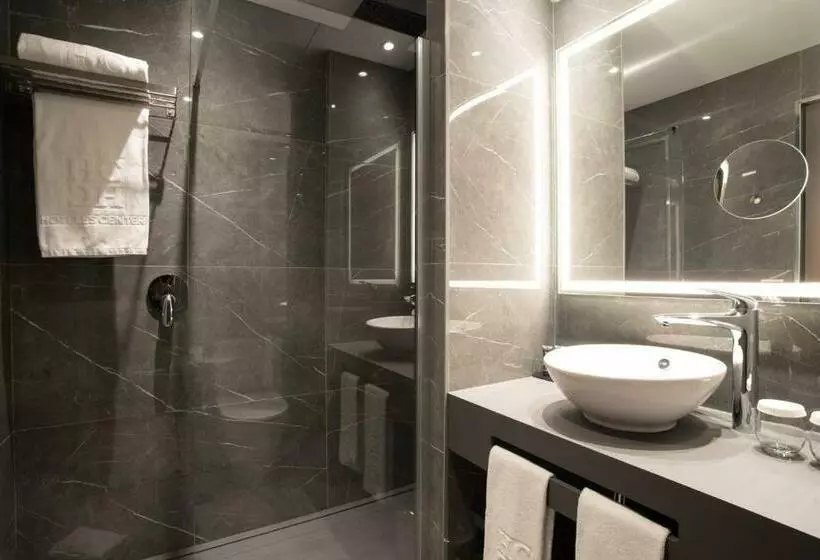 Chambre Standard, Granada Center