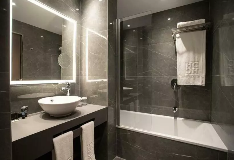 Chambre Standard, Granada Center