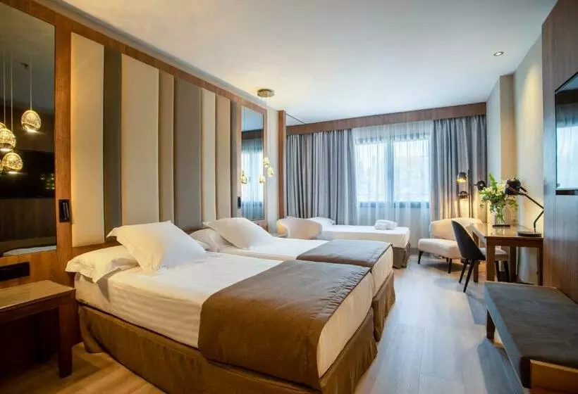 Chambre Standard, Granada Center
