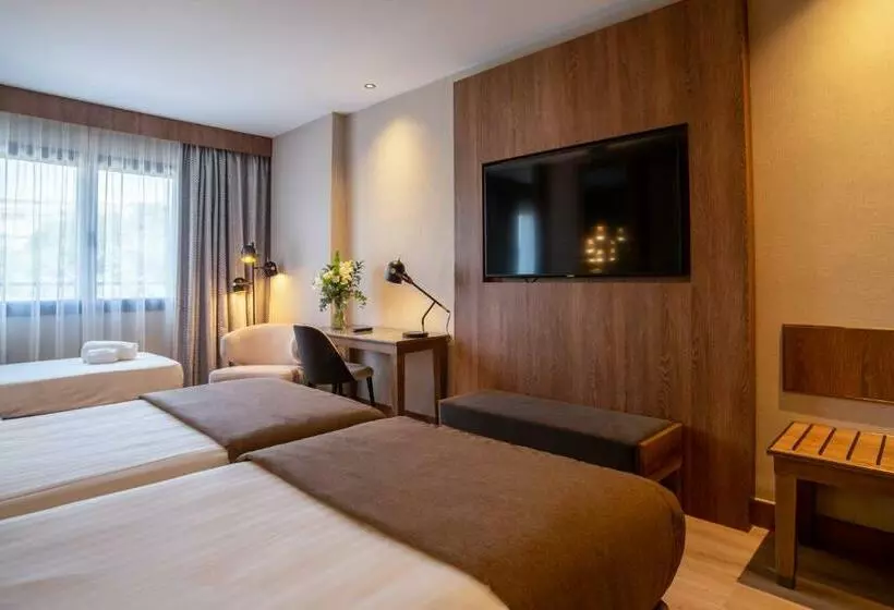 Chambre Standard, Granada Center