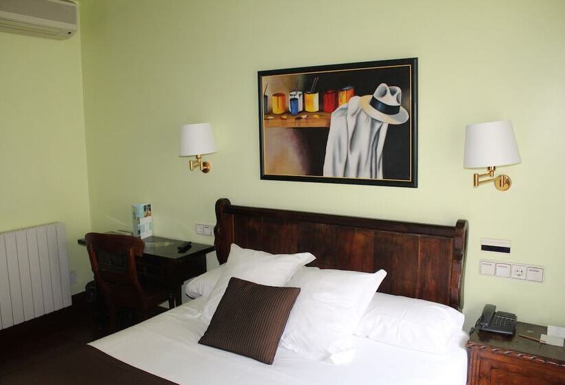 标准单人间, La Galería