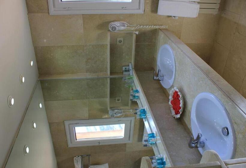 سوییت, Leonor De Aquitania