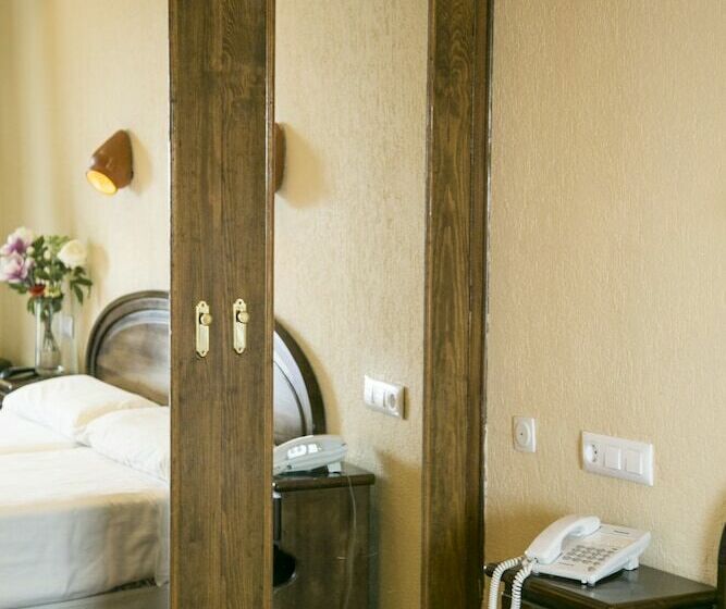 标准间, Los Cantaros