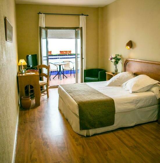 标准单人间, Los Cantaros