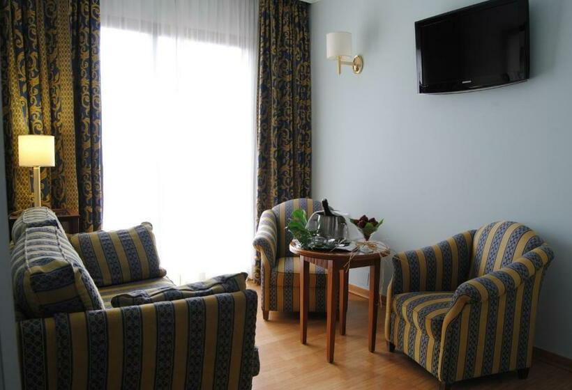 سوئیت جونیور با تراس, Porcel Alixares