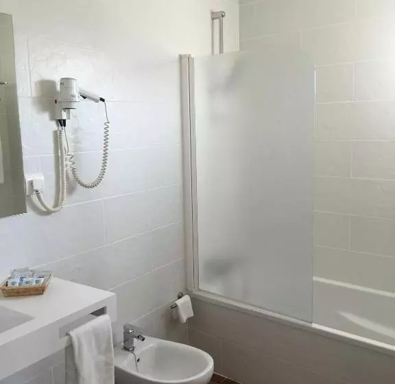 Quarto Estandar com Terraço, S´aguarda