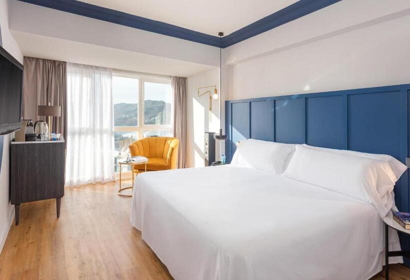 オーシャンビューのプレミアムルーム。, San Sebastián Orly, Affiliated By Meliá
