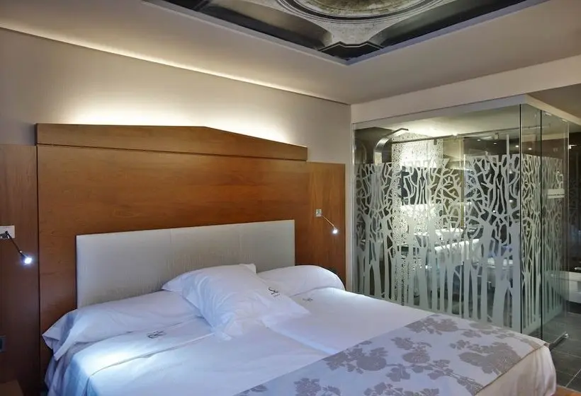 Habitació Triple Estàndard, Sancho Abarca Petit Spa