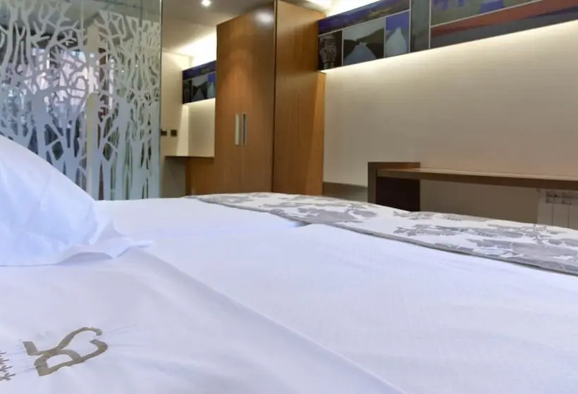Habitació Triple Estàndard, Sancho Abarca Petit Spa