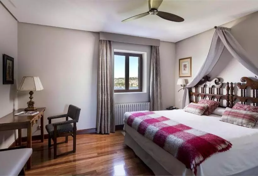 سوییت جونیور, Parador De Hondarribia