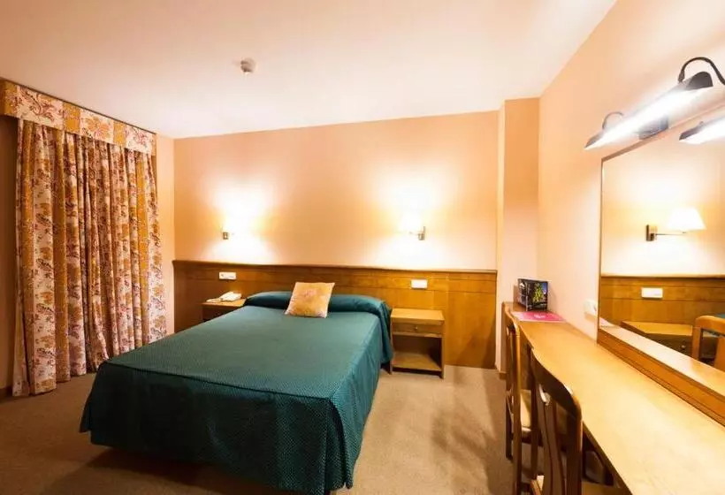 Standard Yhden Hengen Huone, Sommos Hotel Benasque Spa