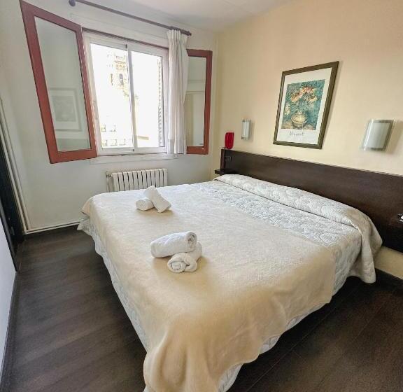 Стандартный Номер Кровать Кинг, Alegret