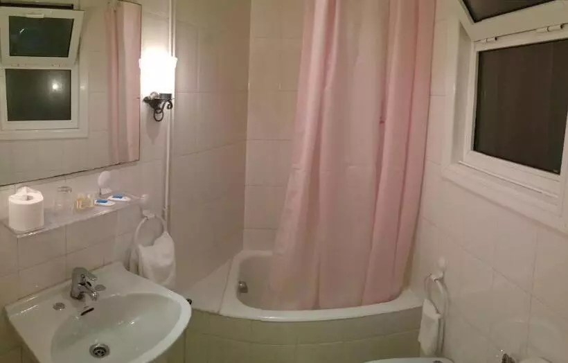 Standardzimmer, Bayona
