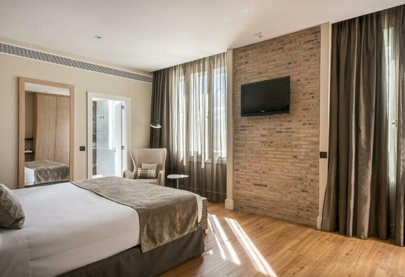Superior Room with Terrace, Catalonia Gran Via Madrid
