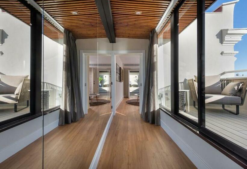 جناح مزود بتراس, Catalonia Gran Via Madrid