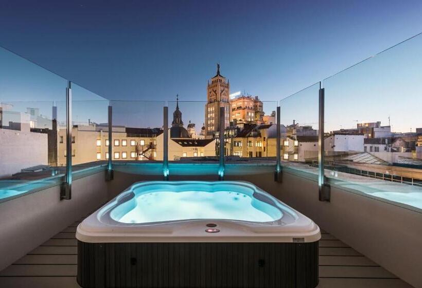 غرفة سوبيريور مزوَّدة بتراس, Catalonia Gran Via Madrid