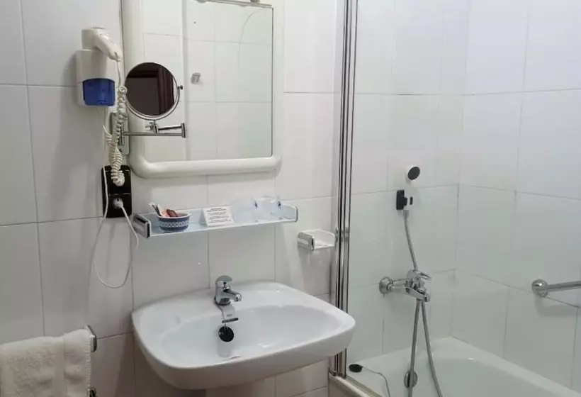 اتاق استاندارد سه نفره, Delfin Azul