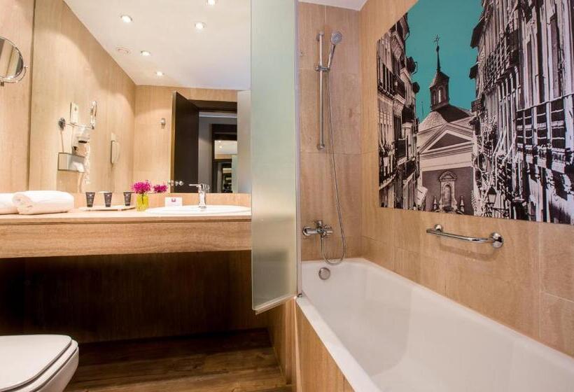 اتاق راحتی سه تخته, Leonardo Boutique Hotel Madrid