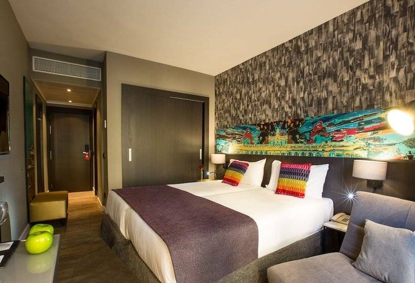 اتاق راحتی سه تخته, Leonardo Boutique Hotel Madrid