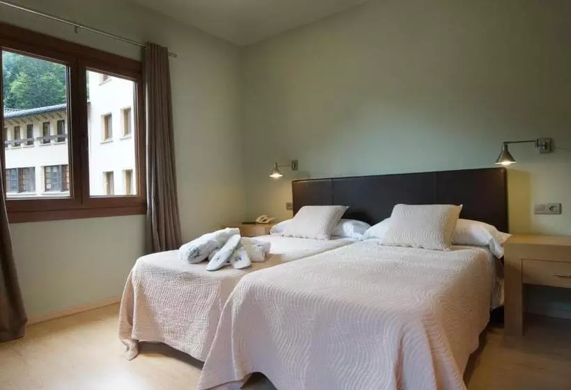 Suite, Manantial