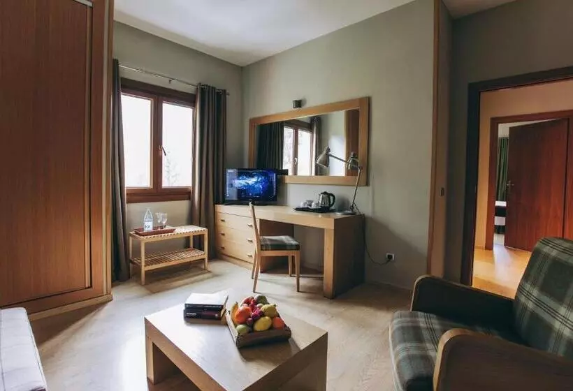 Suite, Manantial