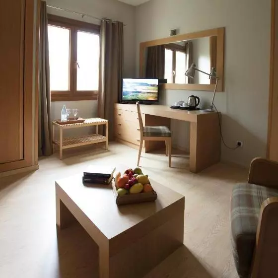 Suite, Manantial