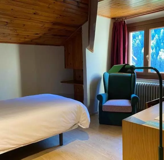 Habitación Estàndard Individual, Manantial