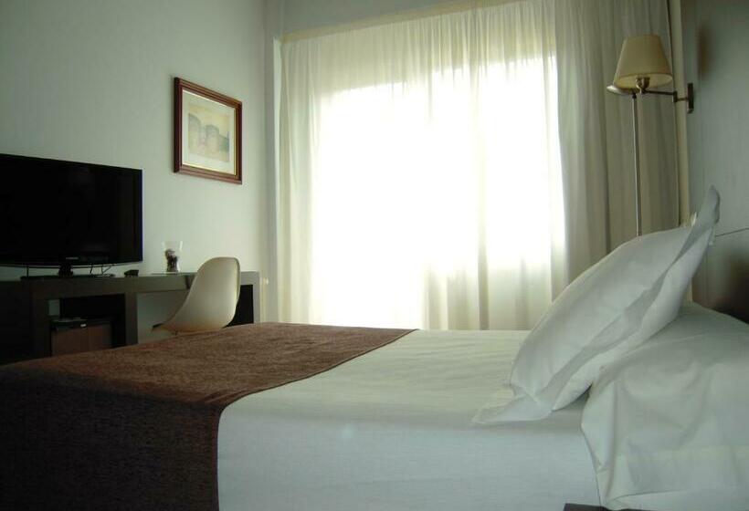 스탠다드 룸, Mendez Nunez