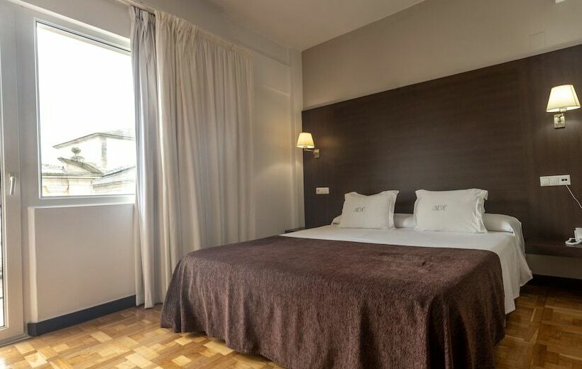 스탠다드 룸, Mendez Nunez