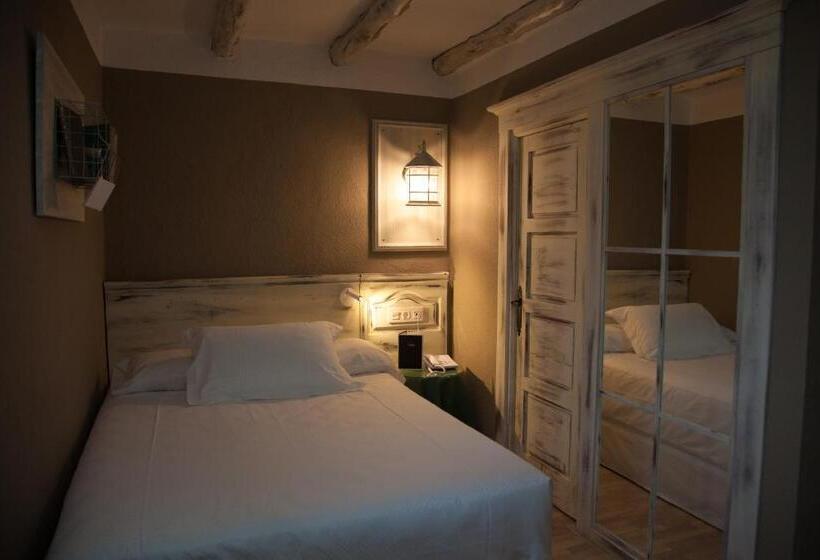 חדר סטנדרט יחיד, Luze El Toro