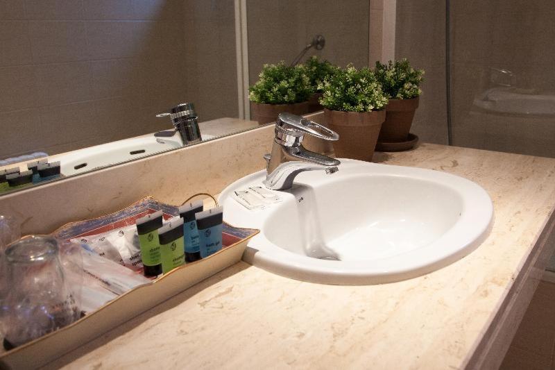 חדר סטנדרט, Luze El Toro