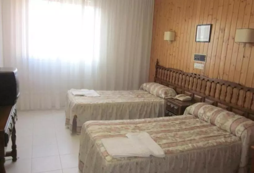 3-Bett-Standardzimmer, Sixto