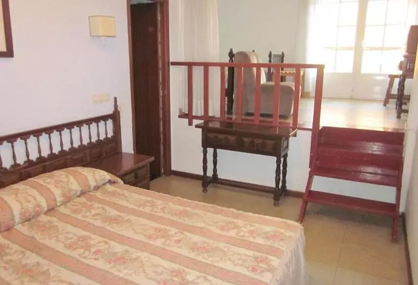 3 Bett Standardzimmer Balkon, Sixto