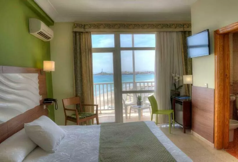 اتاق سوپریور با چشم‌انداز دریا, Hotel & Spa Entremares