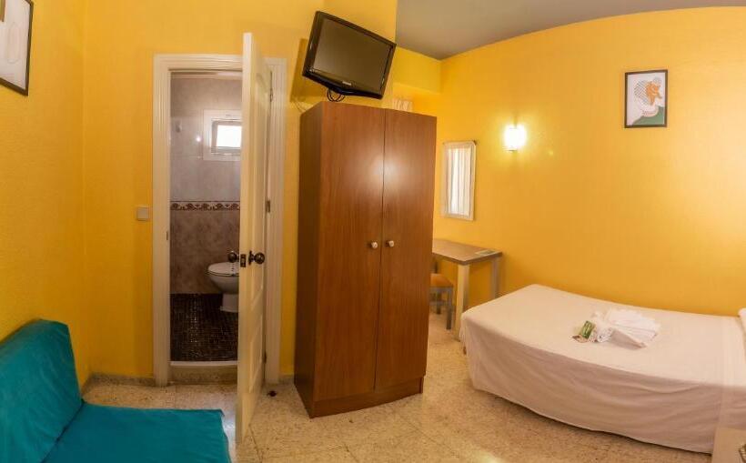 غرفة قياسية فردية, Universal Murcia