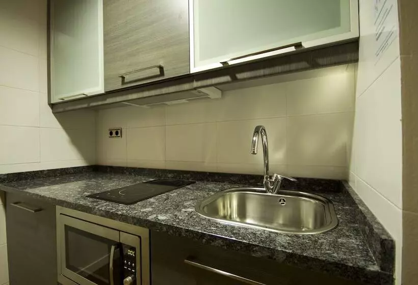 スタンダードスタジオ, Hotel y Apartamentos Snö Isaba