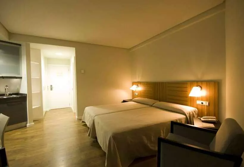スタンダードスタジオ, Hotel y Apartamentos Snö Isaba