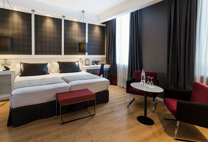 Номер Стандарт, Catalonia Reina Victoria