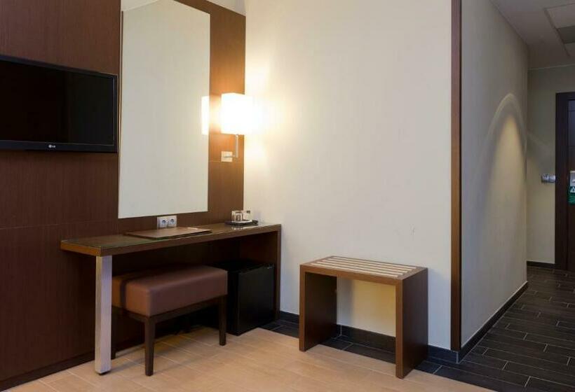 ファミリールーム, Ciudad De Alcaniz