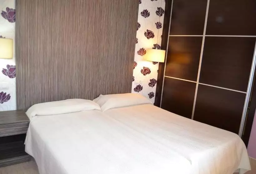 Chambre Standard Individuelle, Costamar