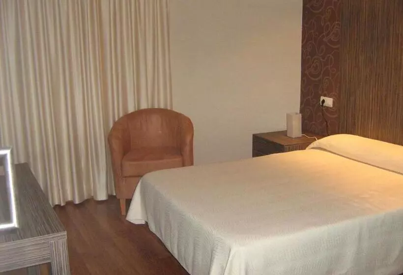 Chambre Standard Individuelle, Costamar