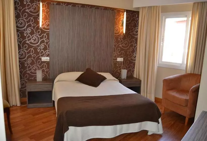 Chambre Standard Individuelle, Costamar